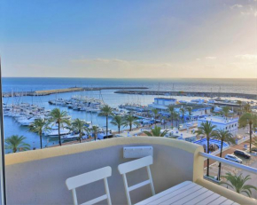 FABULOUS APARTMENT IN FRONT OF SEA & MARINA WITH INCREDIBLE VIEWS